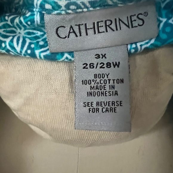 Three-quarter length blouse - Picture 2 of 3